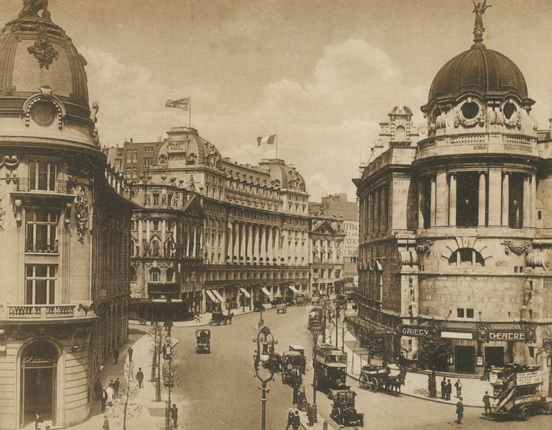 Generel udsigt over Aldwych af English Photographer