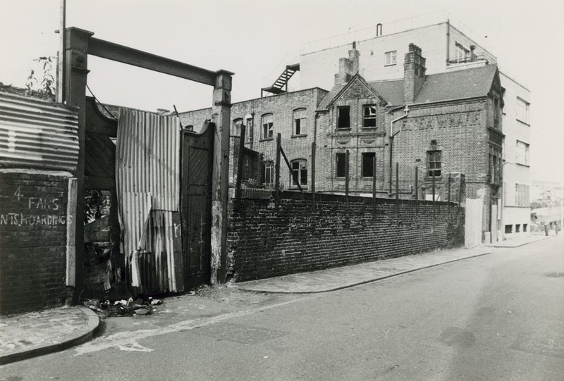 Jack the Ripper: Durward Street af English Photographer