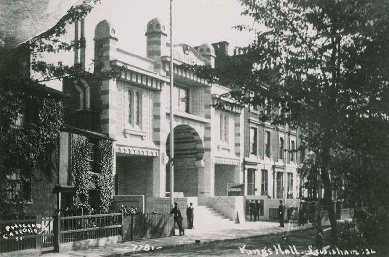 Kings Hall, Lewisham, Essex af English Photographer
