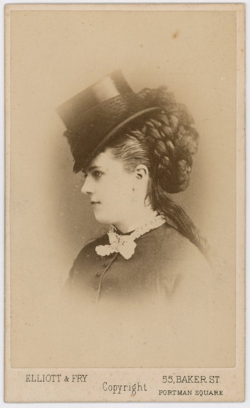 Mabel Grey af English Photographer