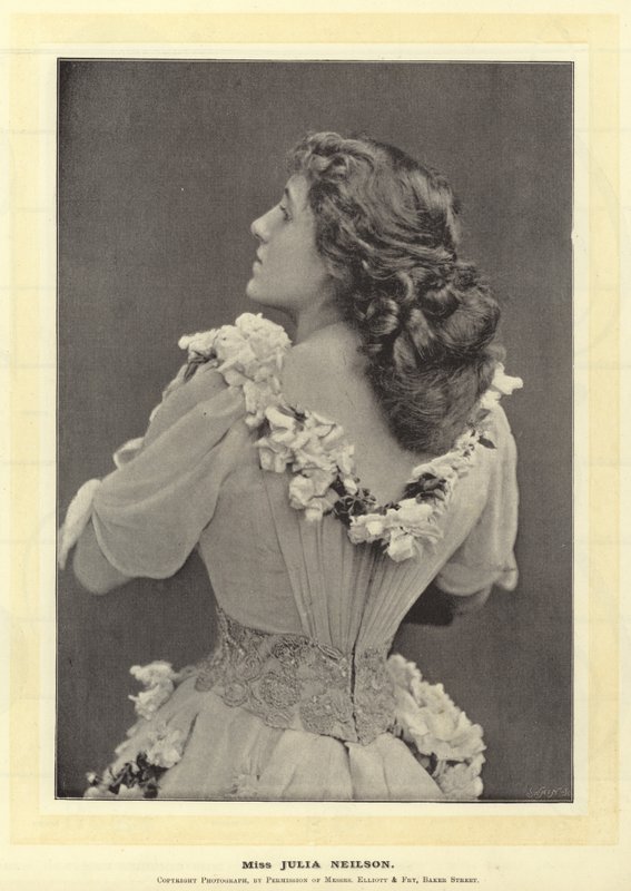 Frøken Julia Neilson af English Photographer