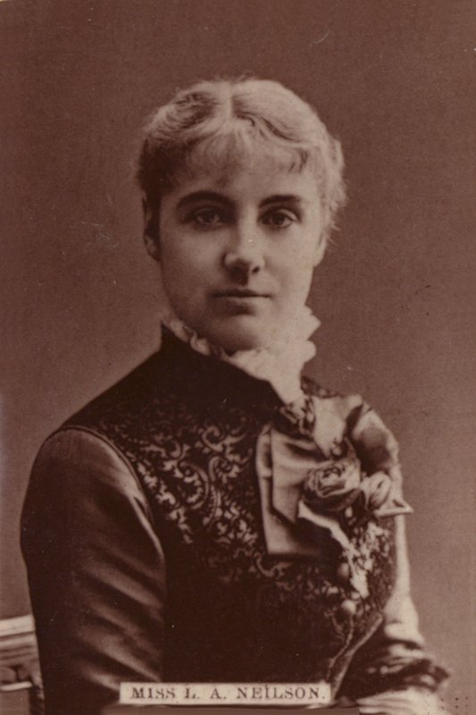 Frøken L. A. Neilson af English Photographer