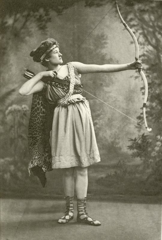Miss Marion Gray som Hippolyta (dybtryk) af English Photographer