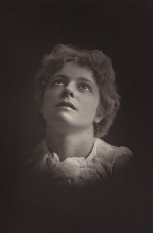 Frøken Olga Brandon af English Photographer