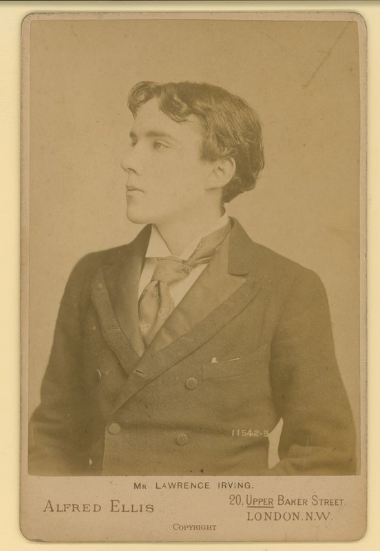 Mr Lawrence Irving, dramatiker af English Photographer