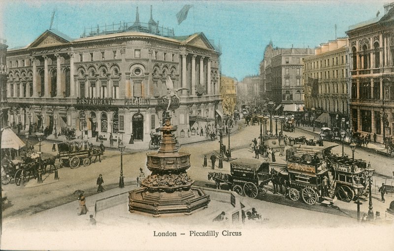 Piccadilly Circus, London af English Photographer