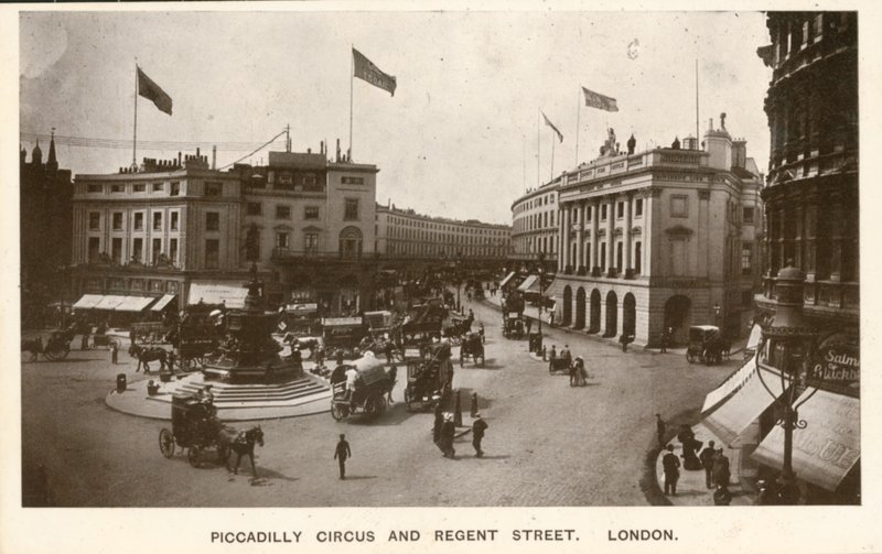 Piccadilly Circus og Regent Street, London af English Photographer