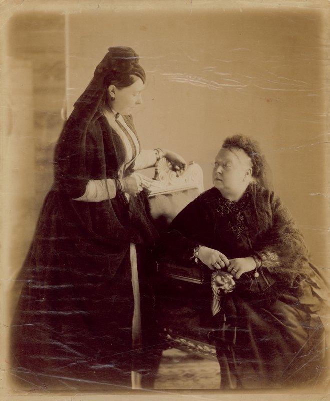 Dronning Victoria, siddende af English Photographer