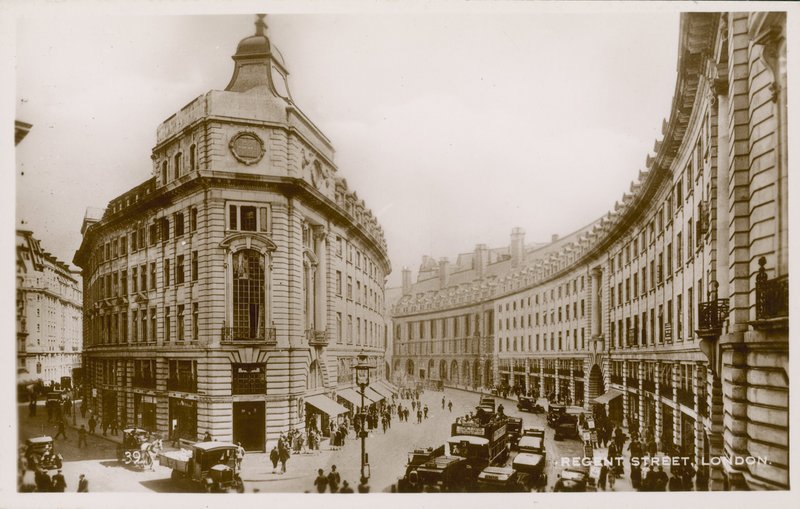 Regent Street, London af English Photographer