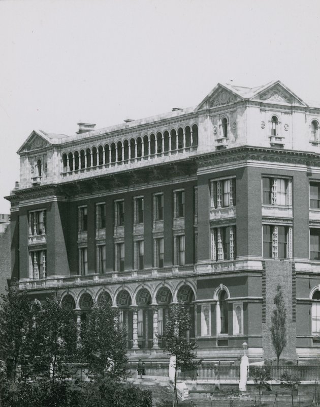 Royal School of Mines, South Kensington, London af English Photographer