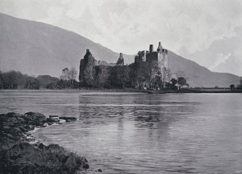Skotland: Kilchurn Castle (s/h foto) af English Photographer