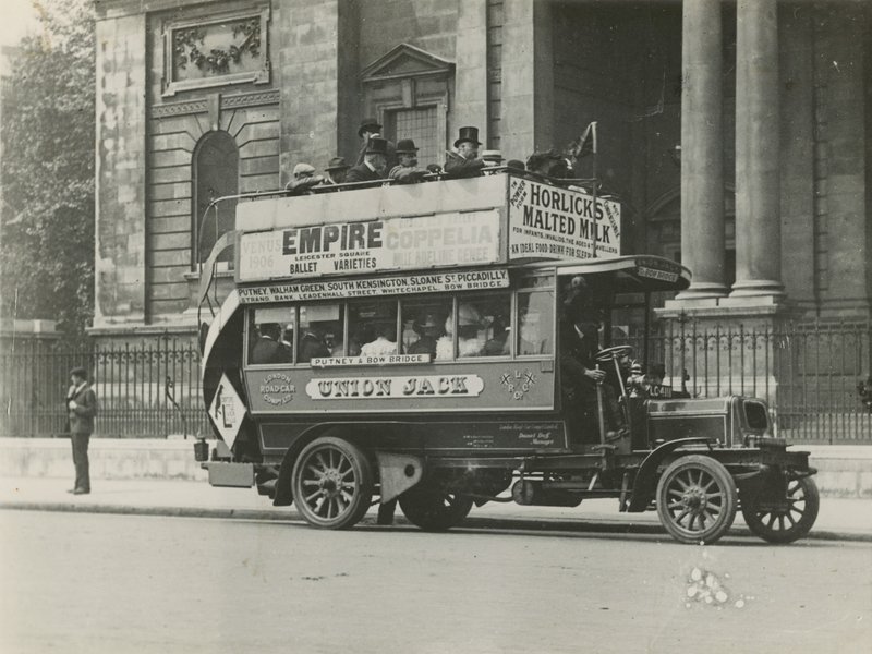 Union Jack Omnibus af English Photographer