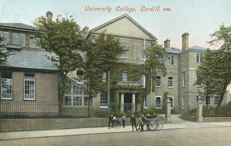 University College, Cardiff (farvefoto) af English Photographer