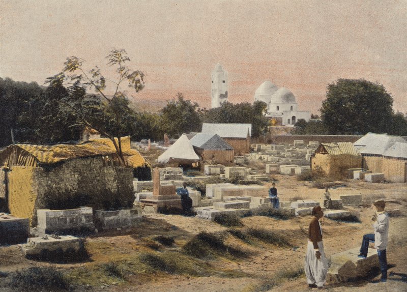 Tripoli, moske og kirkegård i Tailen af European Photographer