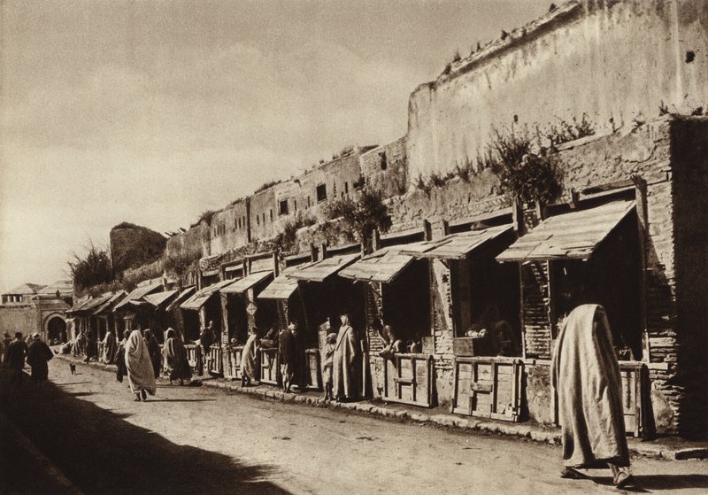 Meknes, Juvelerernes gade (s/h foto) af European Photographer