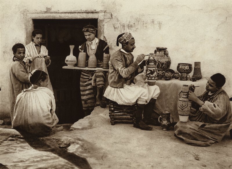 Tunis, Pottemagerens skur (s/h foto) af European Photographer