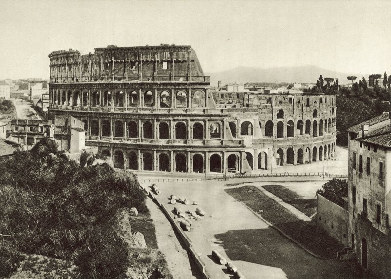 Flavisk amfiteater eller Colosseum af Italian Photographer