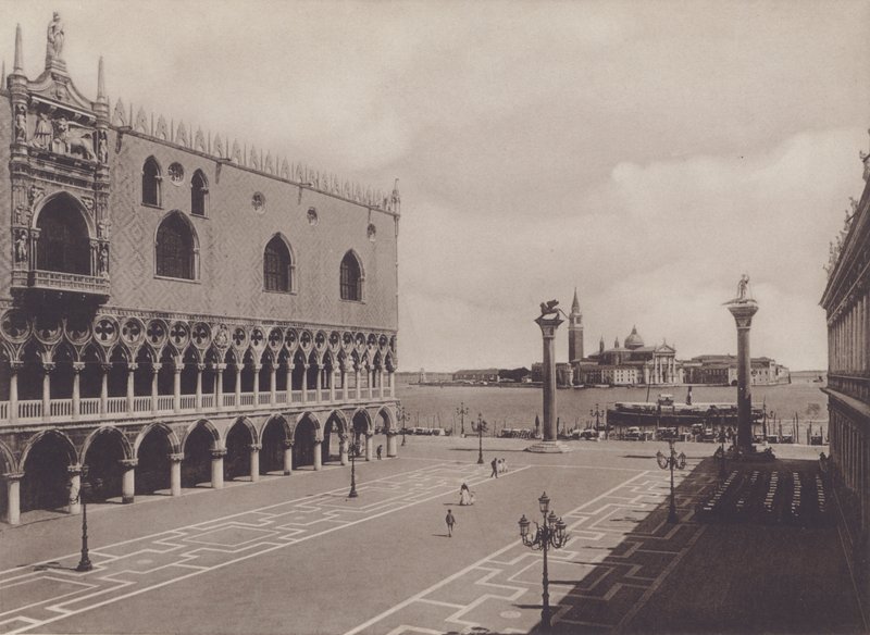 Piazzetta (s/h foto) af Italian Photographer