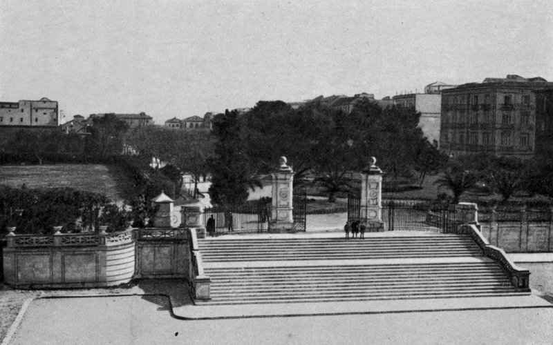 Taranto, Ingresso principale Villa Peripato (s/h-billede) af Italian Photographer