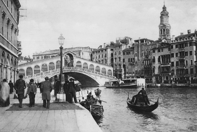 Venedig, Rialtobroen (s/h foto) af Italian Photographer