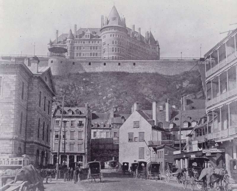 Canada: Chateau Frontenac, Quebec (s/h-billede) af Photographer Canadian