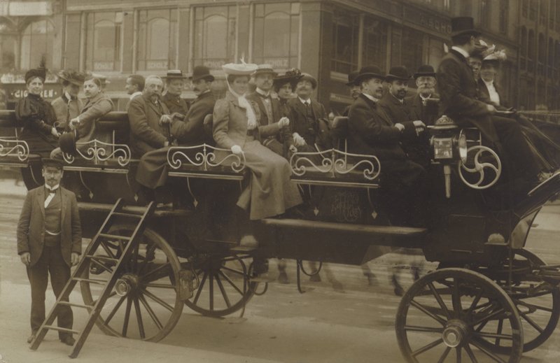 Charabanc, Berlin (s/h foto) af Photographer German