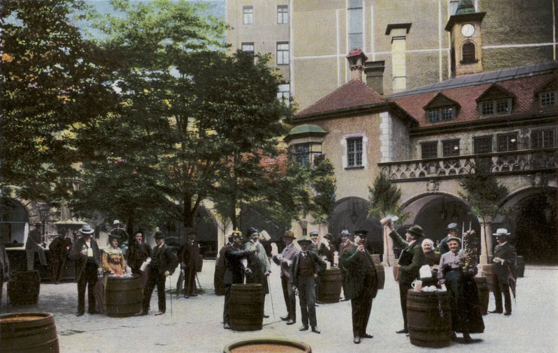 München/München: Konigl Hofbrauhaus, Hof (foto) af Photographer German