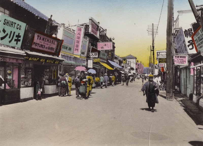 Japan, ca. 1912: Matomachi Street, Kobe (foto) af Photographer Japanese