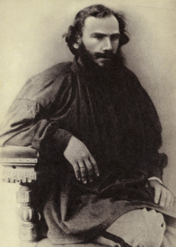 L N Tolstoi, Moskva, 1868 af Russian Photographer