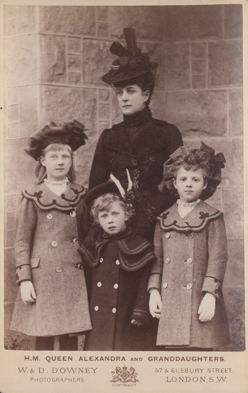 Dronning Alexandra og hendes barnebarn af William and Daniel Downey